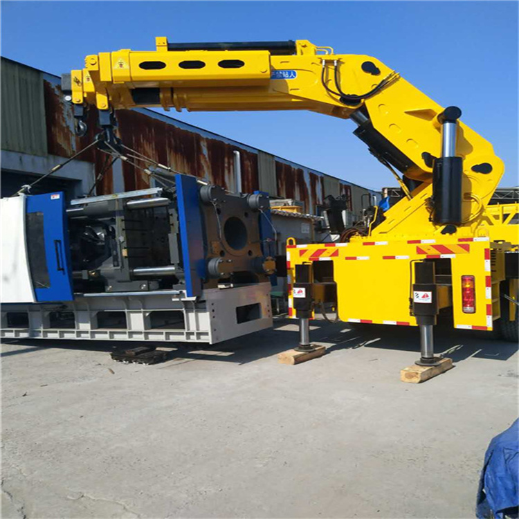 和平镇 大吨位折臂吊出租费用解析：一小时租赁多少钱