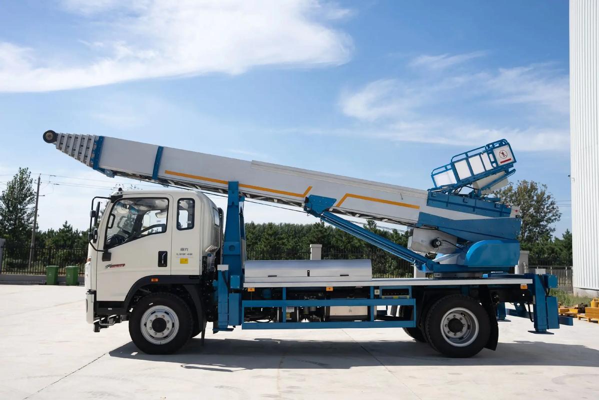 和平镇云梯上料车租赁费用