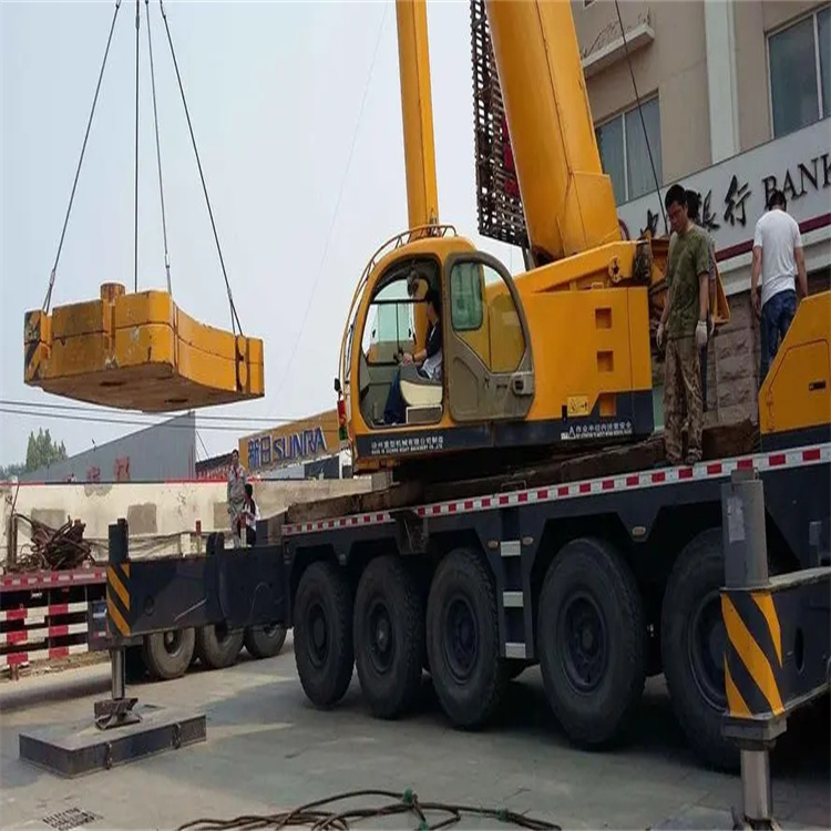 和平镇当地吊车出租|机器吊装|75吨|工厂搬迁服务